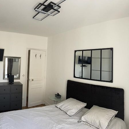 Apartamento Spacieux Et Confortable T3 Dans París Exterior foto